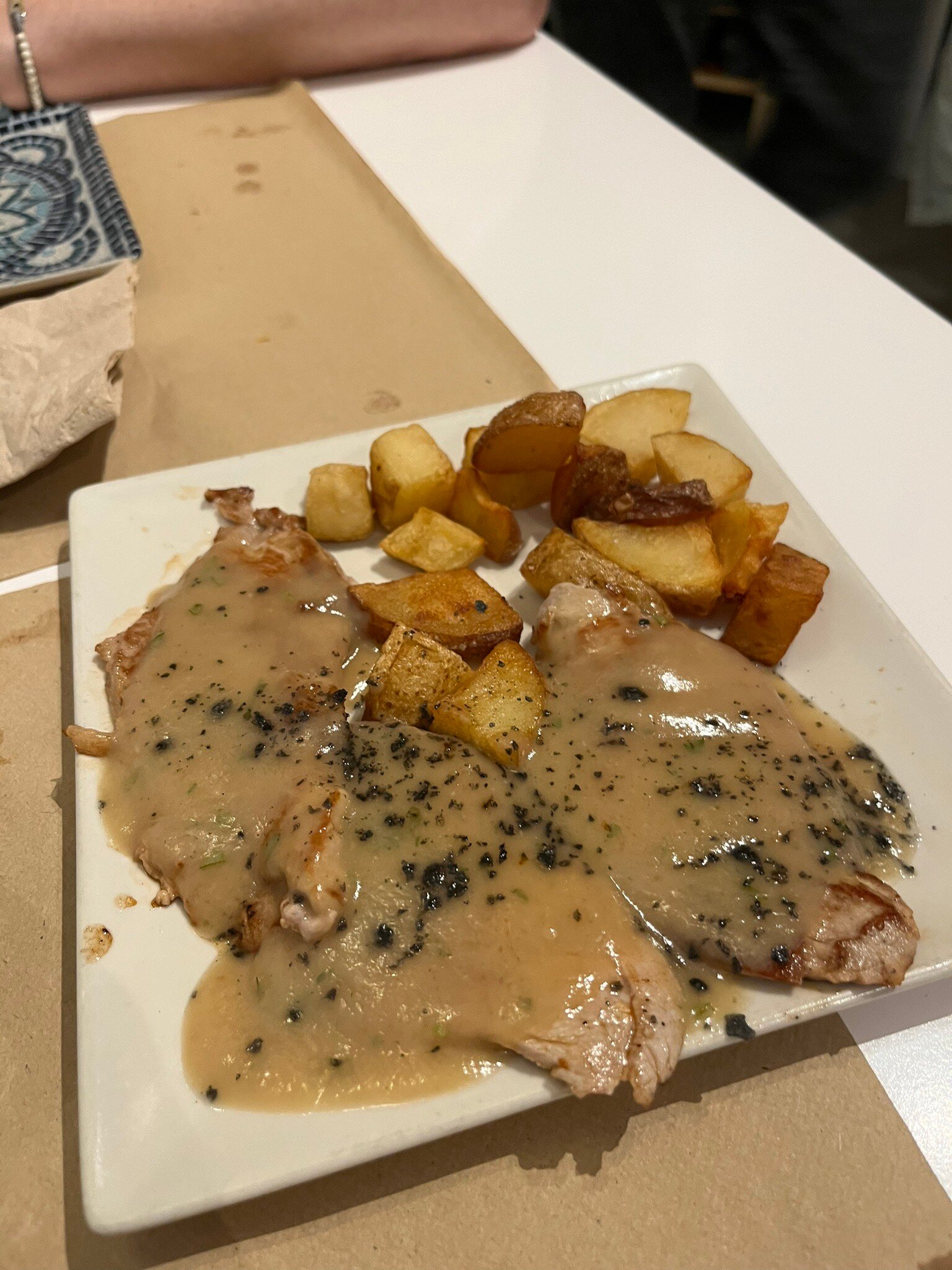 Solomillo al whisky con patatas panaderas